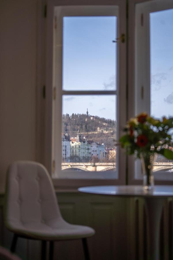 Exclusive Apartment With A View Of Prague Castle And Vltava River Buitenkant foto