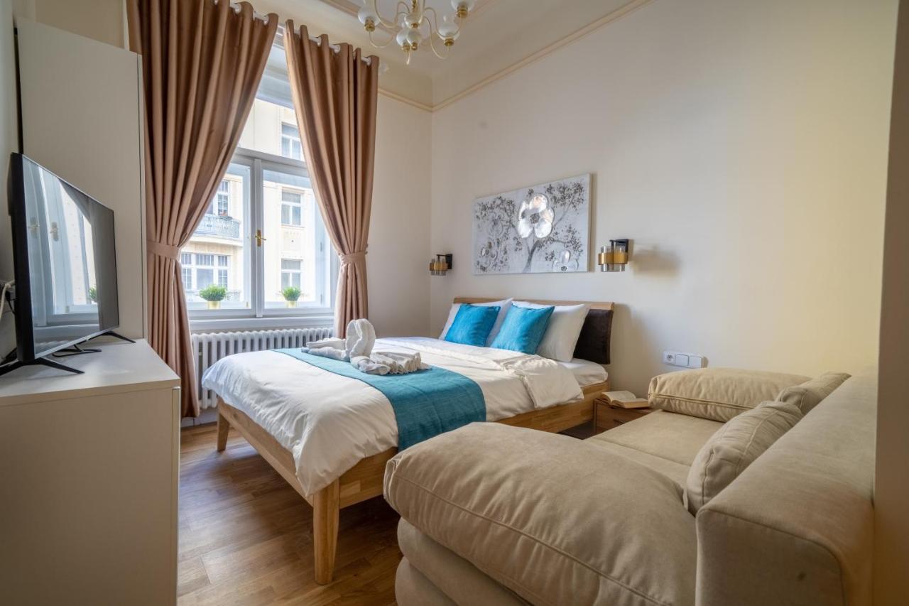Exclusive Apartment With A View Of Prague Castle And Vltava River Buitenkant foto